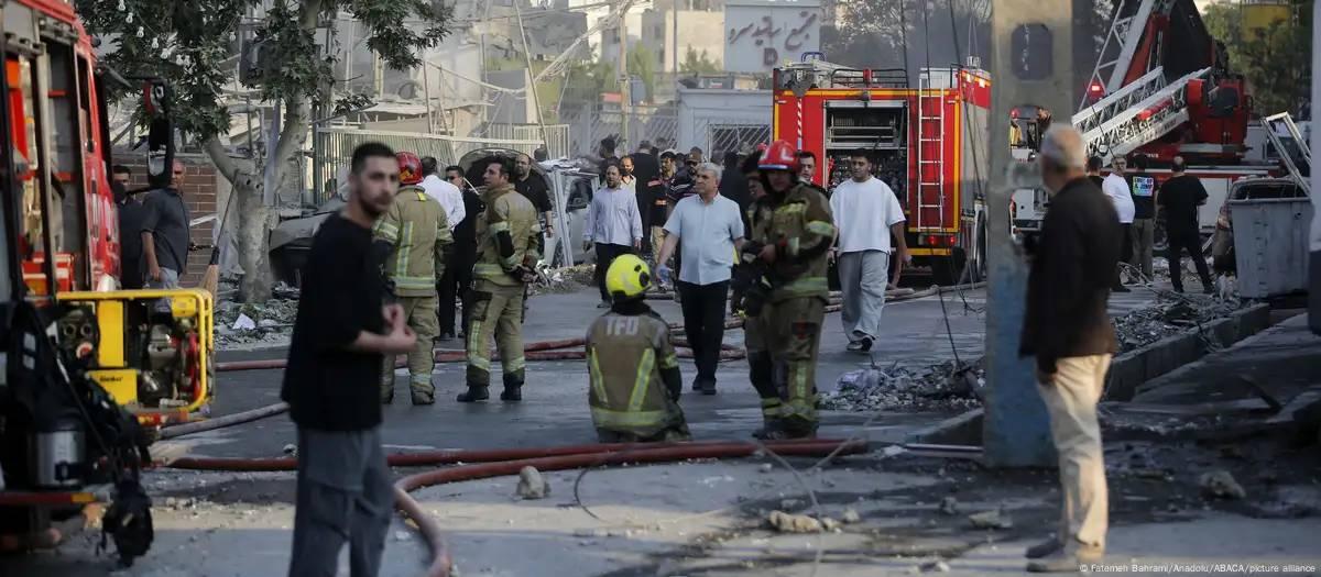 Israel bombardeia Irã e aumenta temor de guerra na região