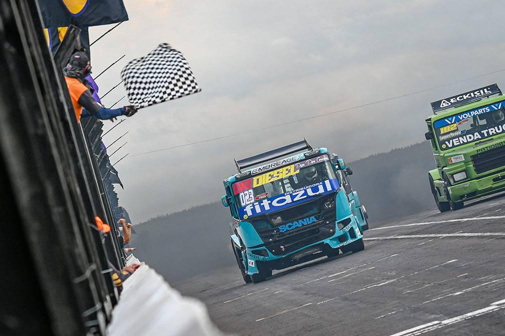 Jorginho Feio e Márcio Limestone vitoriosos na Copa SpeedMax na Fórmula Truck no MS