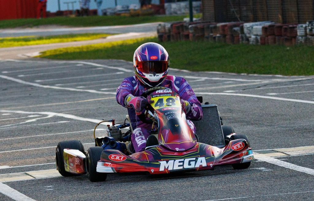 Mega Kart venceu em quatro categorias e conquistou sete pódios no Campeonato Carioca