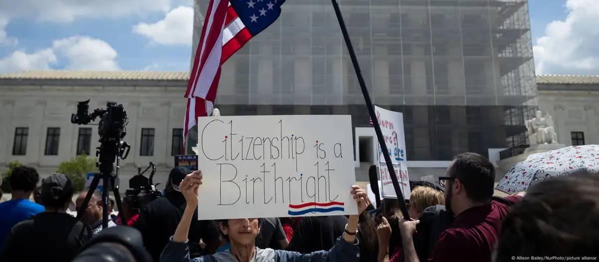 Supremo dos EUA limita poder de juízes para bloquear Trump