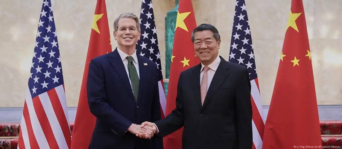 Trump anuncia trégua comercial com a China e tarifa de 55%