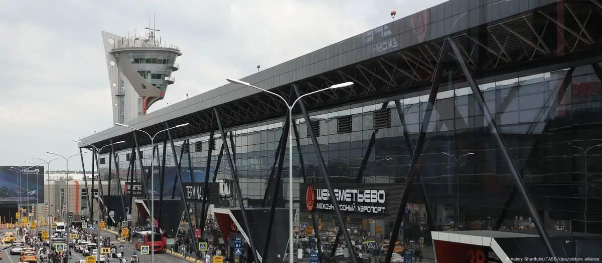 Ataques ucranianos geram caos em aeroportos de Moscou