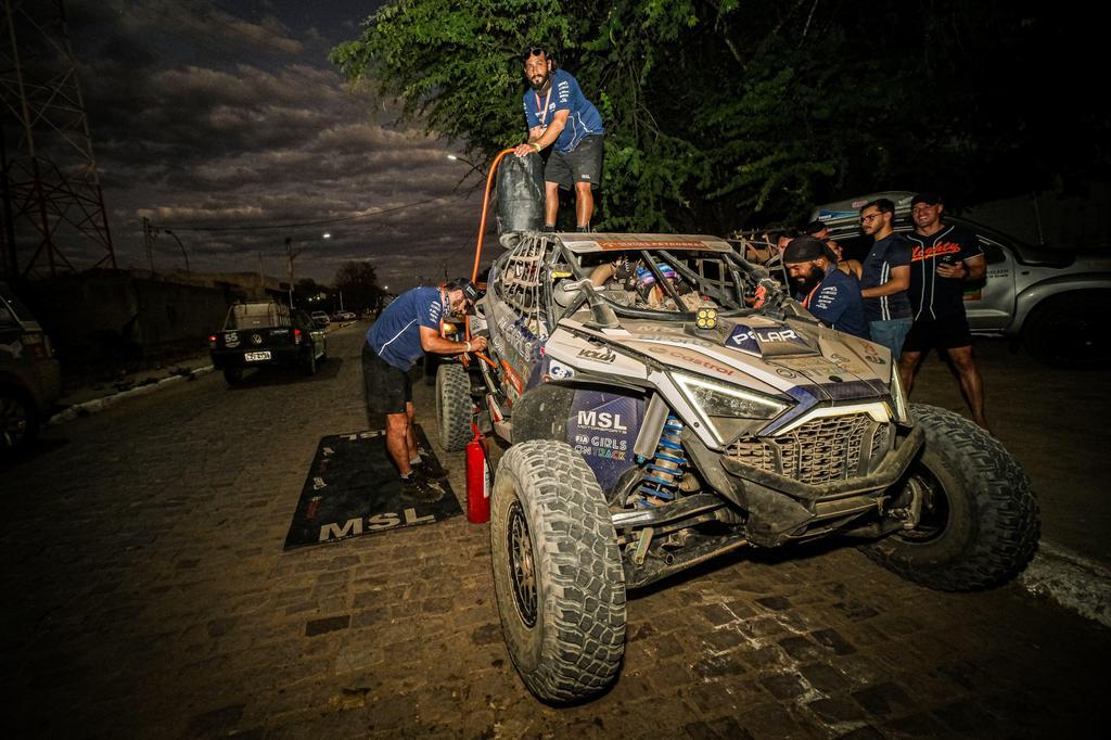 Equipe FIA Girls on Track Brasil prossegue firme no Sertões