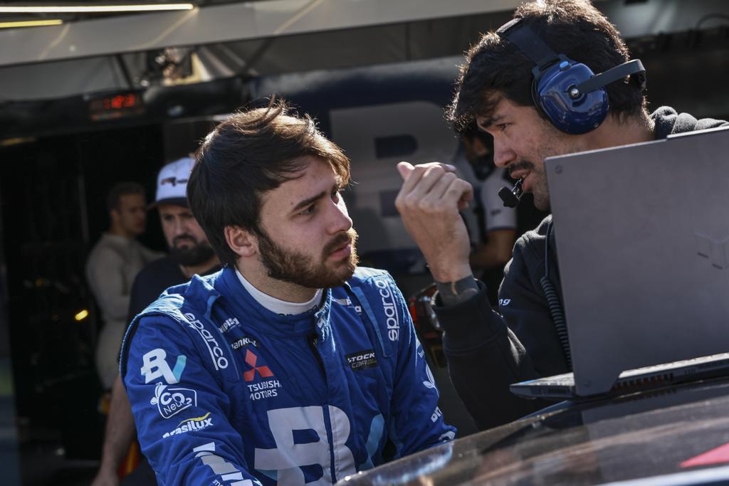 Felipe Baptista é o mais rápido dos treinos livres no Velocitta