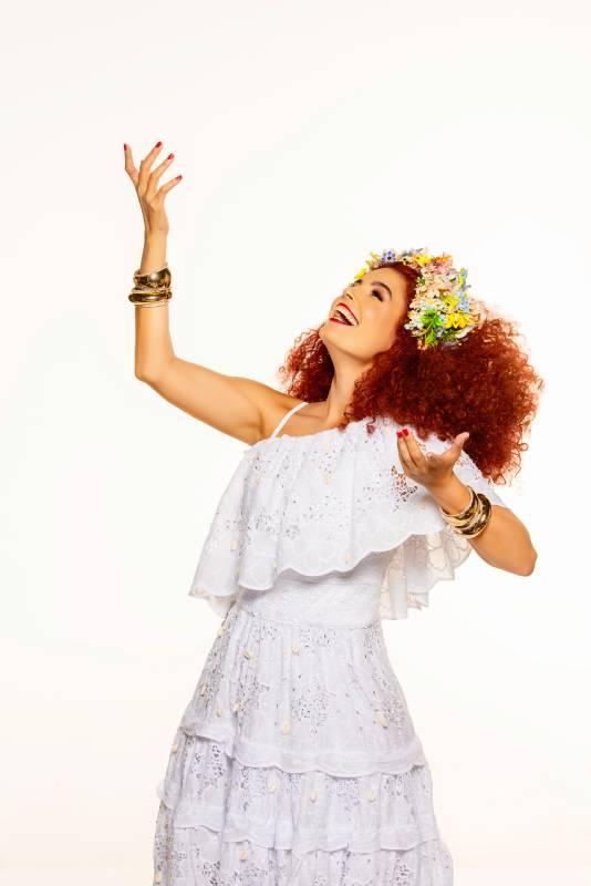 Musical Clara Nunes - a Tal Guerreira de Jorge Farjalla chega ao RJ trazendo Emanuelle Araújo como Clara Nunes