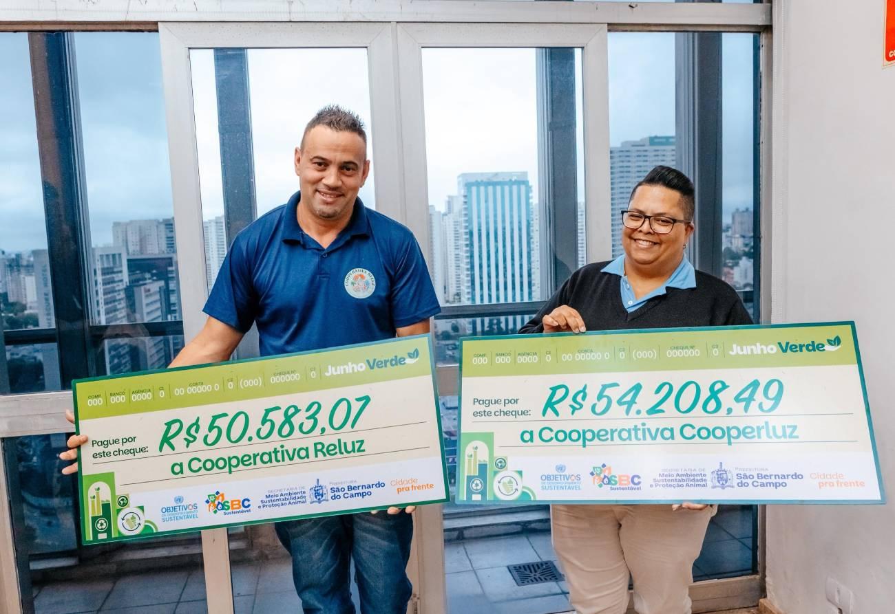 São Bernardo fecha 'Junho Verde', entrega cheques às cooperativas de reciclagem e adere a programa federal