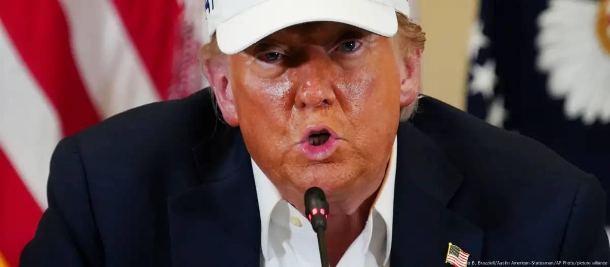 Trump anuncia tarifas de 30% para importações de UE e México