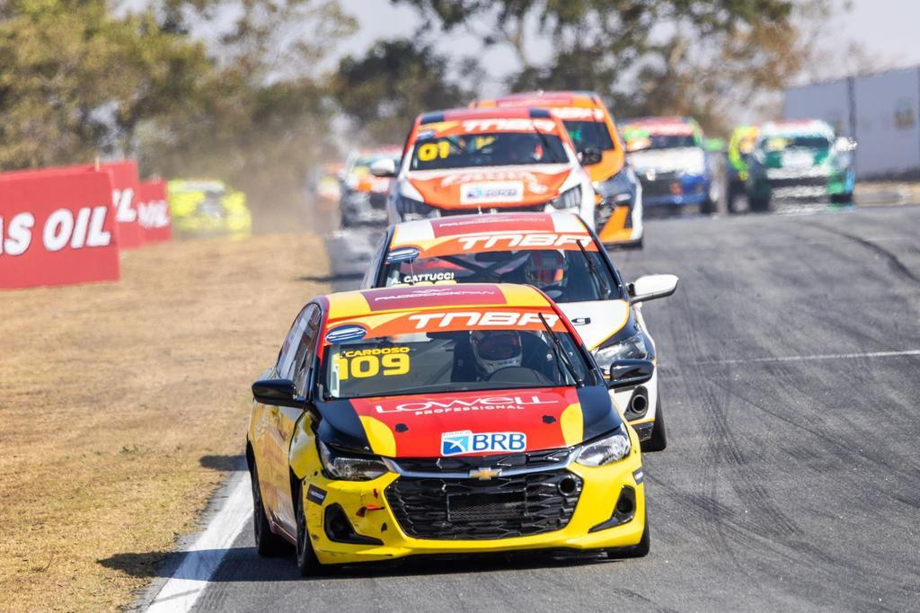 Turismo Nacional: João Cardoso começa sexta-feira com duplo P2 no Velocitta