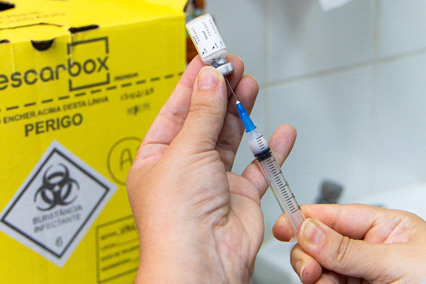 Vigilância em Saúde de São Bernardo faz alerta sobre hepatites e convoca população a se vacinar