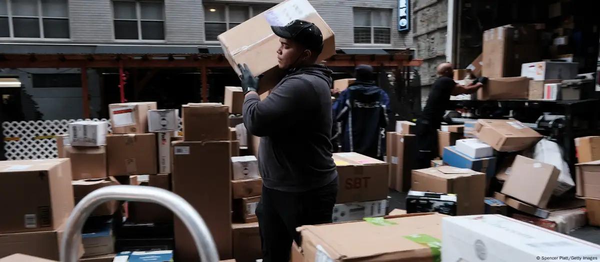 25 países suspendem envios postais para os EUA após tarifas