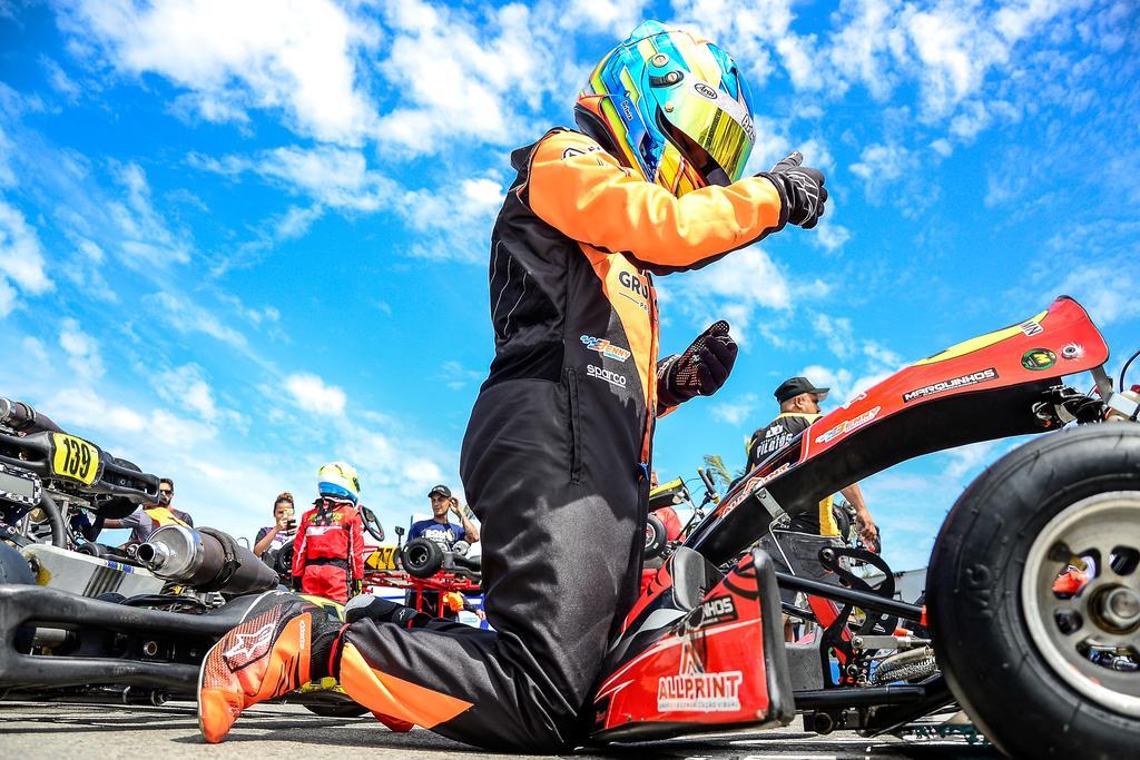 Campeão da Cadete, Benny Abdalla encerrou a Copa Brasil de Kart com cinco vitórias em seis provas disputadas em duas categorias