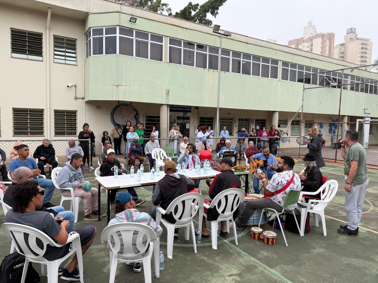 Cultura e saúde mental se encontram em roda de samba do CAPS em São Bernardo