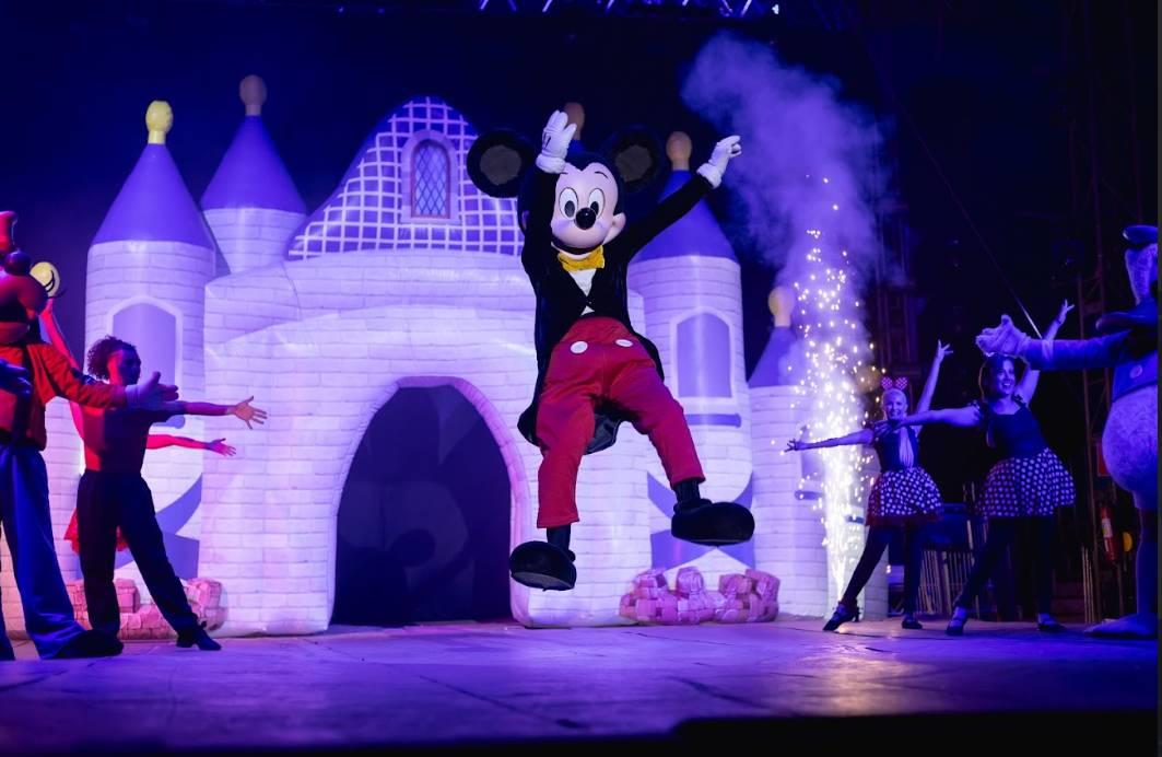 Espetáculo “Disney Magic Show” estreia no Circo Di Napoli neste fim de semana, em São Vicente