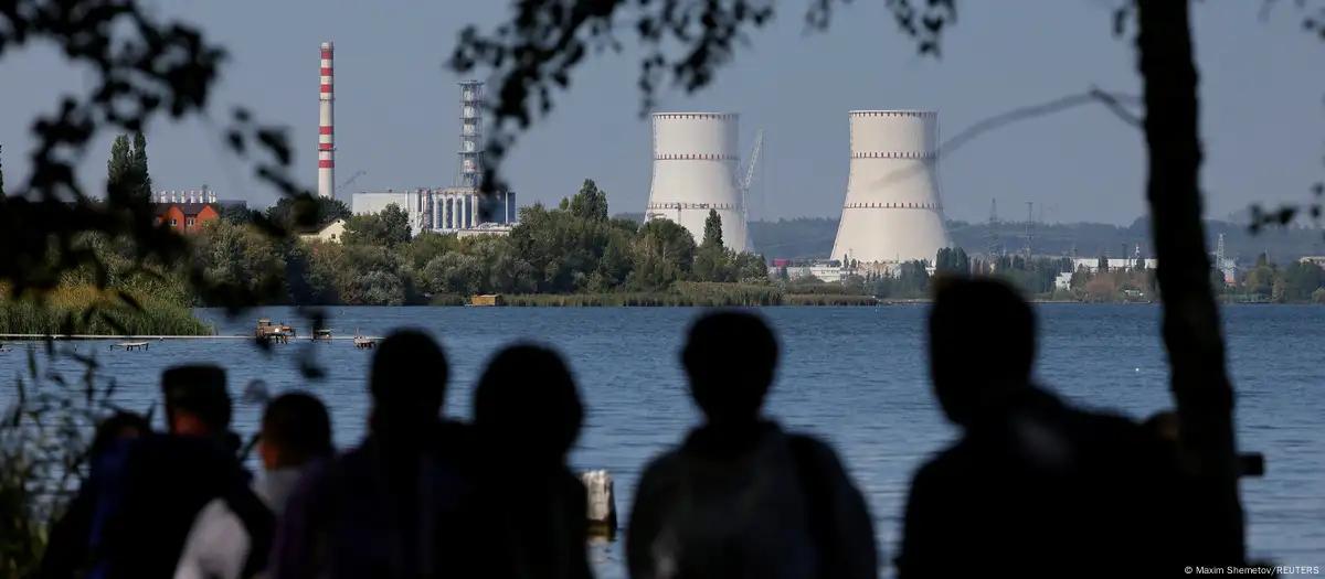 Incêndio atinge usina nuclear russa após ataque de drone