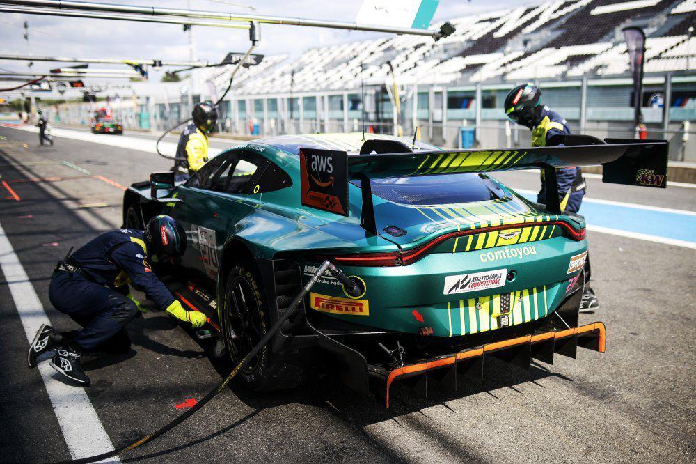 Pole em Magny-Cours, Rafael Suzuki destaca evolução no GT World Challenge Europe