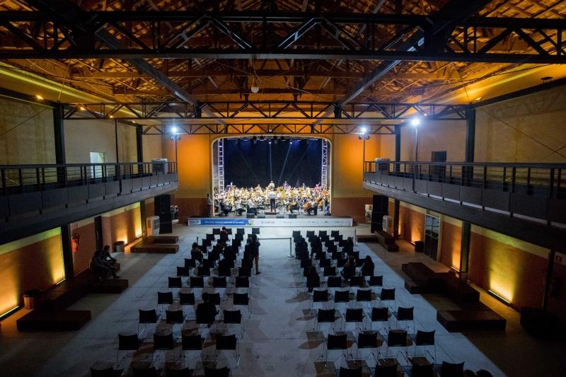 Prédio do Cine Theatro Carlos Gomes completou 100 anos