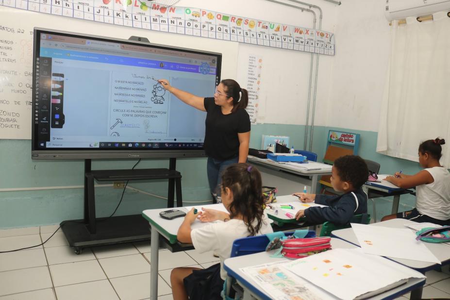 Prefeitura de Santos nomeia 110 candidatos para diversos cargos. Saúde, Educação e Assistência Social têm prioridade