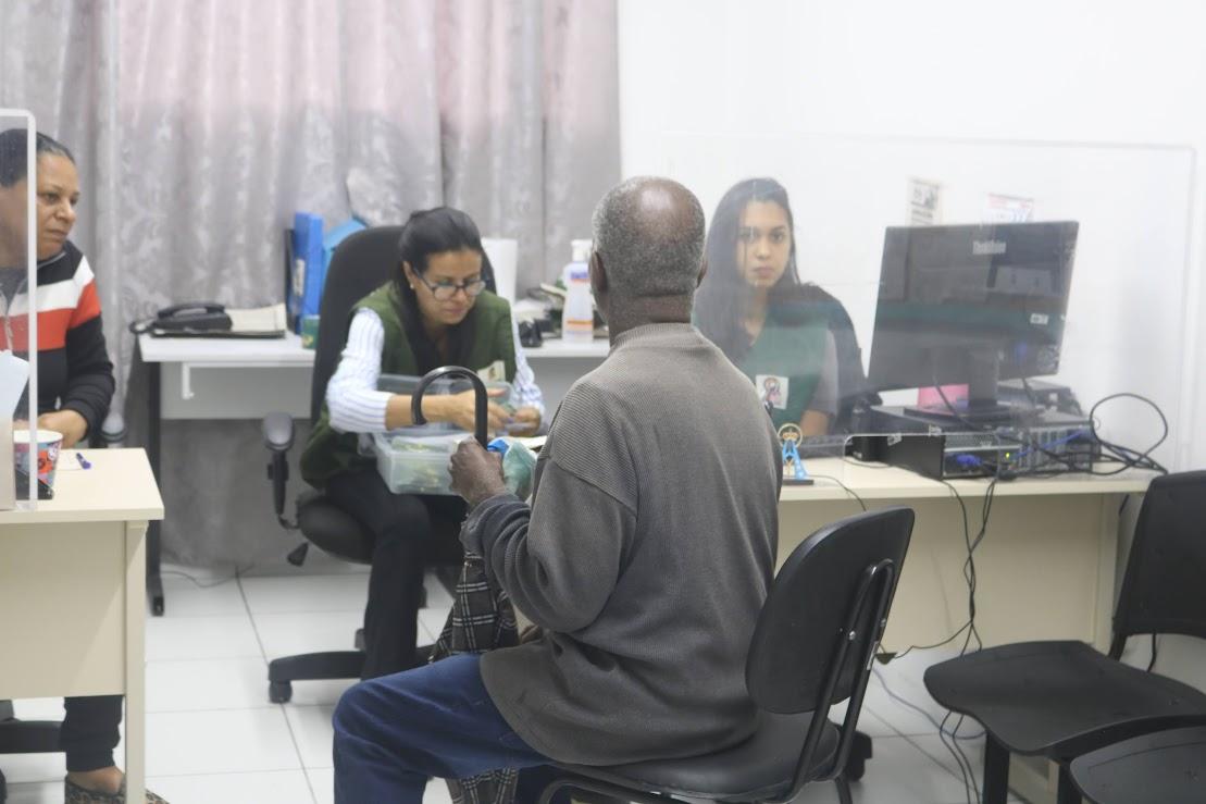 Prefeitura de Santos segue apoiando e cadastrando vítimas do incêndio da Zona Noroeste