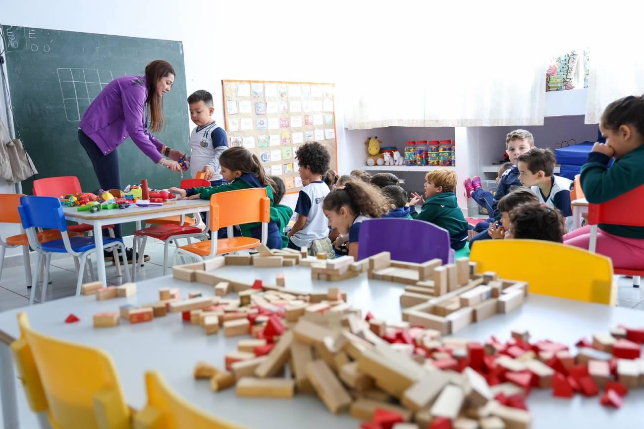 Prefeitura de São Caetano reforça política de valorização com estímulo à formação acadêmica na educação
