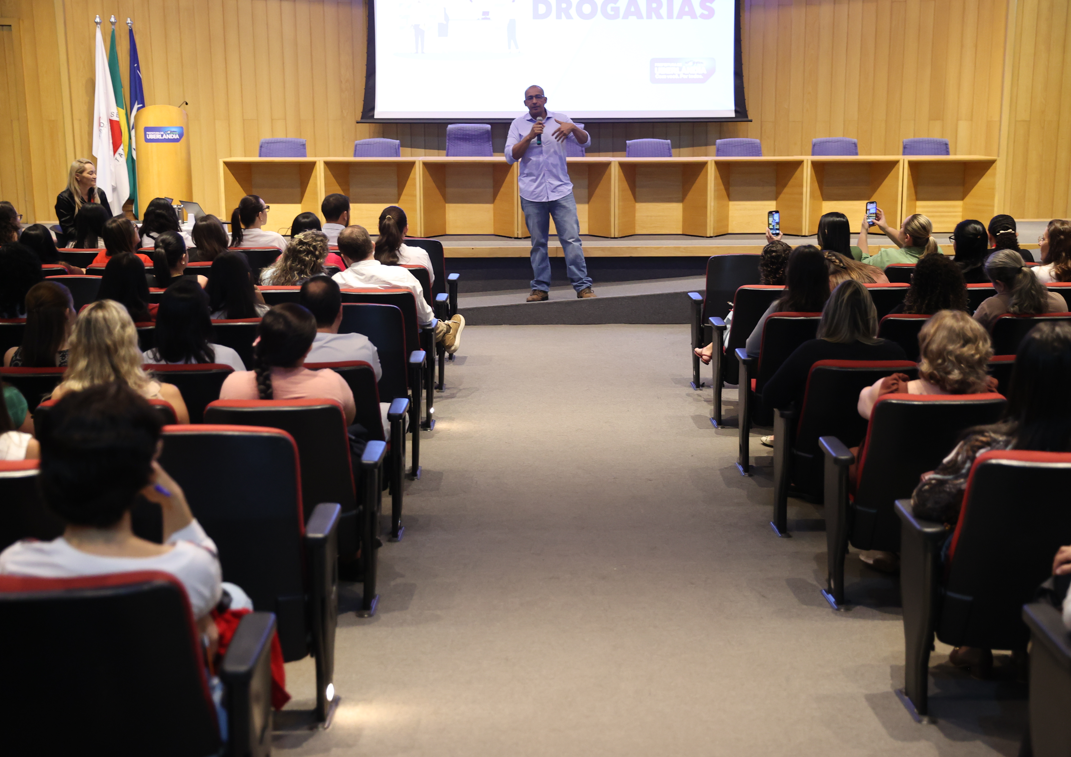 Prefeitura realiza capacitação sobre atualização na legislação sanitária de drogarias