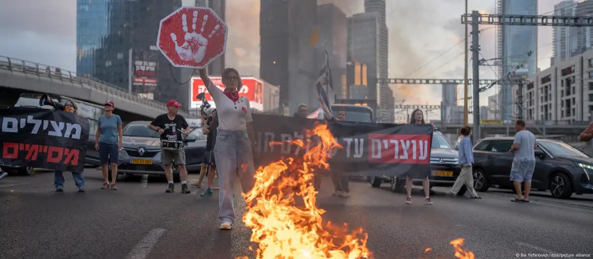 Protestos em Israel exigem cessar-fogo e retorno dos reféns