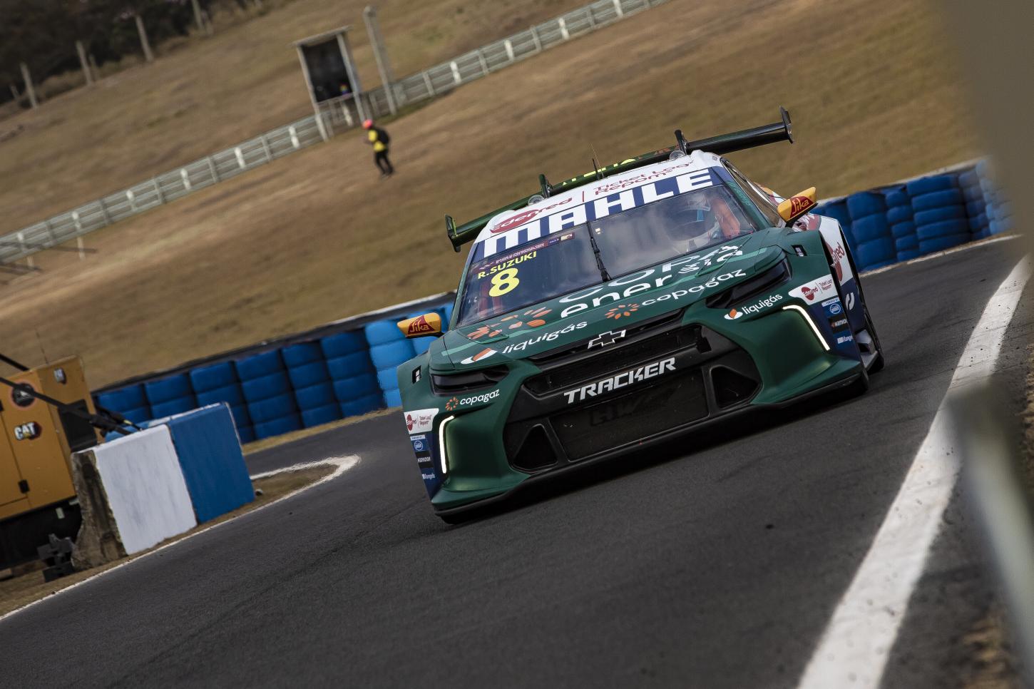 Rafael Suzuki volta ao palco de seu quase primeiro pódio na Stock Car