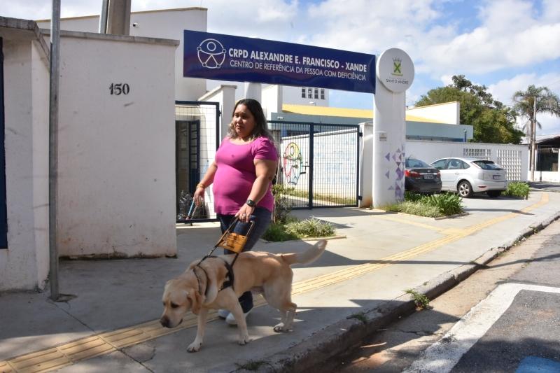 Santo André oferece oficina de receitas de micro-ondas para pessoas com deficiência visual