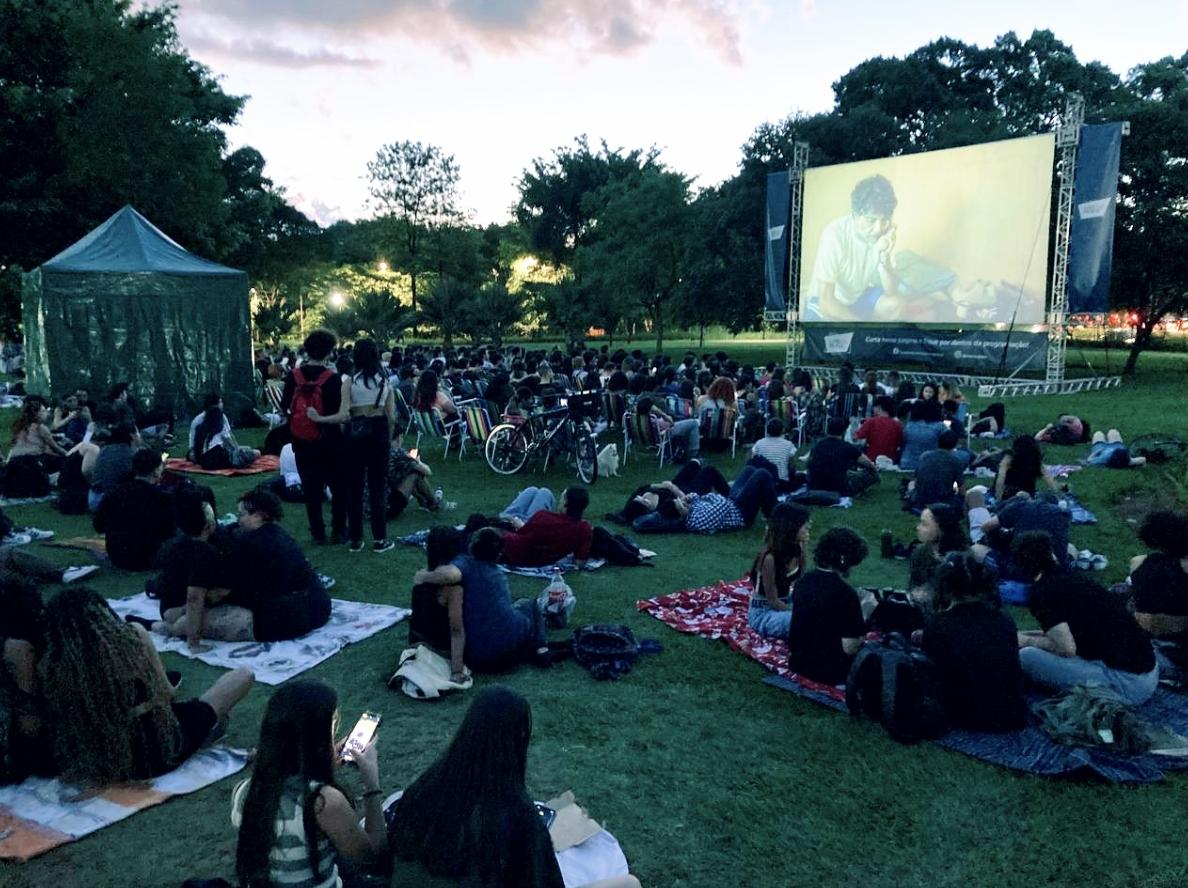 Cine na Praça exibe A Pequena Sereia e Wish: o Poder dos Desejos nos dias 19 e 20 de setembro