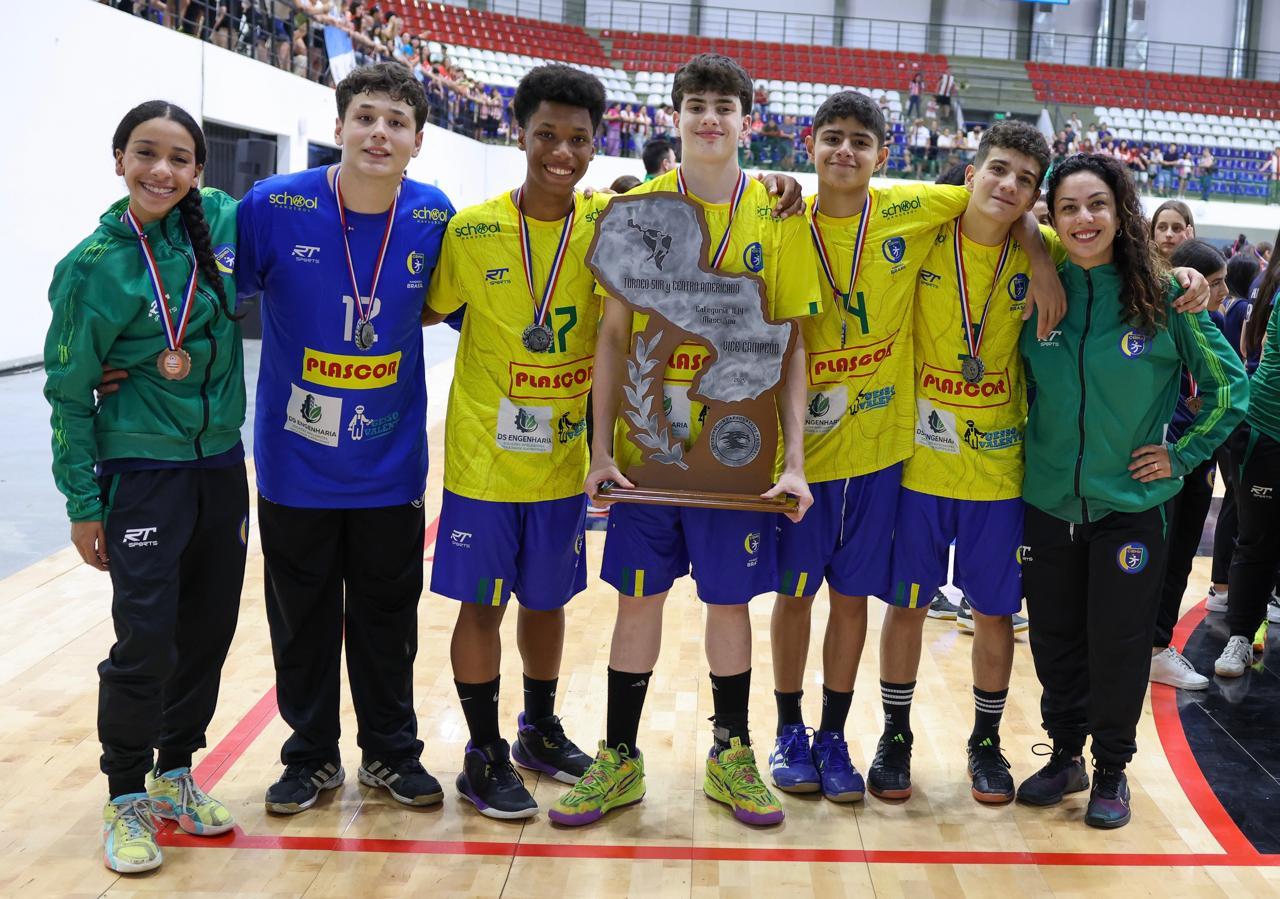 Com trabalho de base, atletas de São Bernardo conquistam medalhas com a Seleção Brasileira Infantil de Handebol, no Paraguai