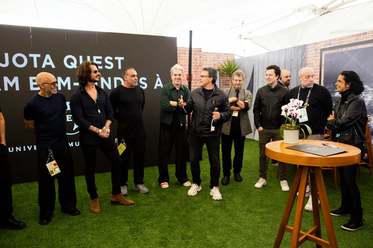 Jota Quest anuncia nova fase da carreira com participação no The Town, assinatura com DCSET Management e Universal Music