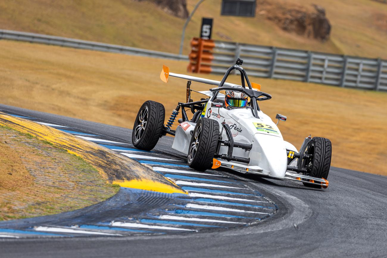 JP Morato busca encurtar distância pela liderança na 8ª Etapa da Fórmula 1600 em Cascavel