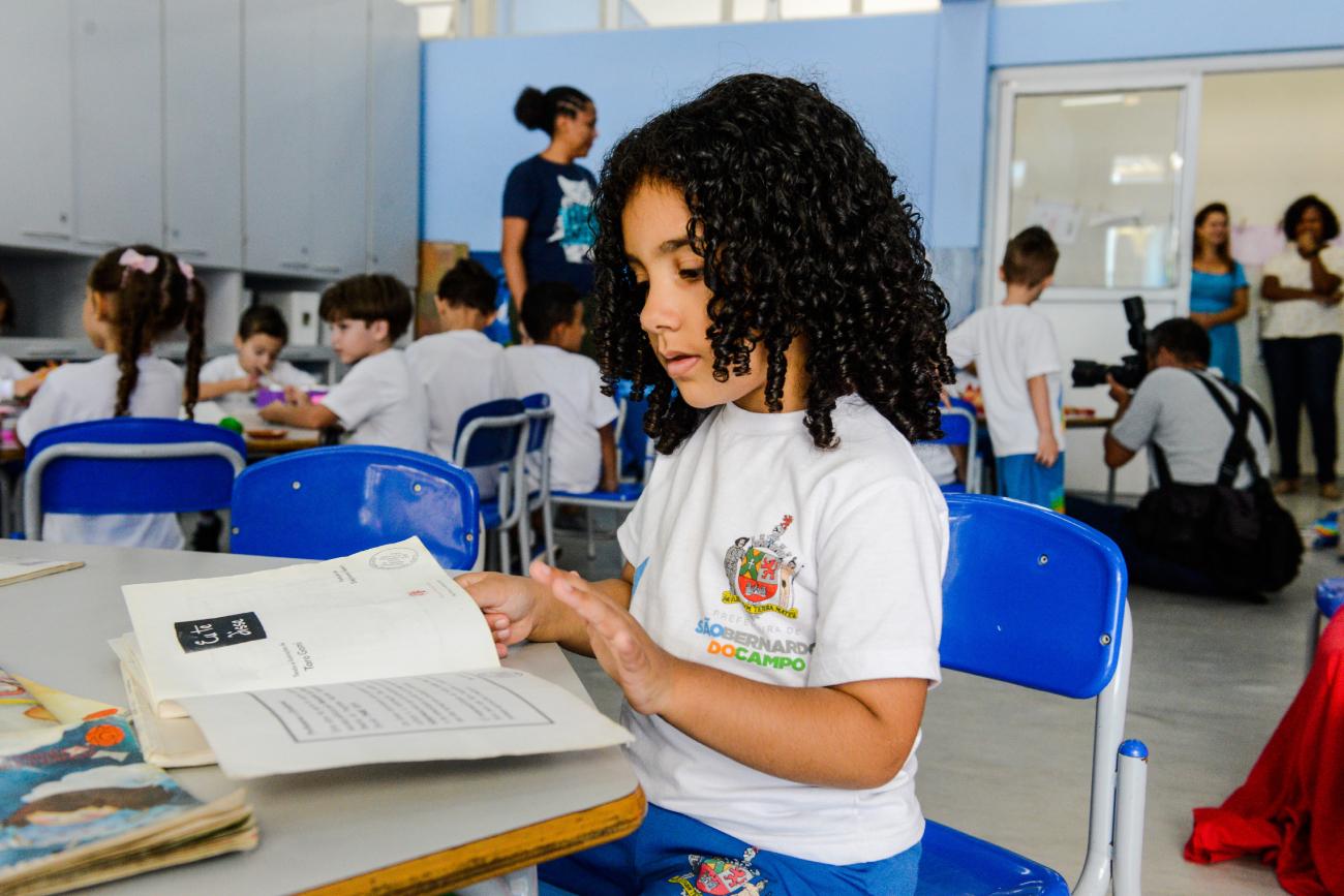 Pais com crianças fora da escola em São Bernardo têm prazo até essa sexta para inscrições na rede municipal em 2026