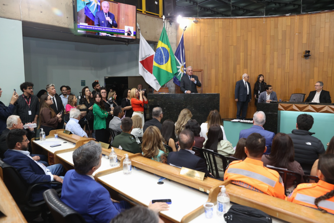 Prefeito Paulo Sérgio presta homenagens em edição 2025 da Comenda Augusto César