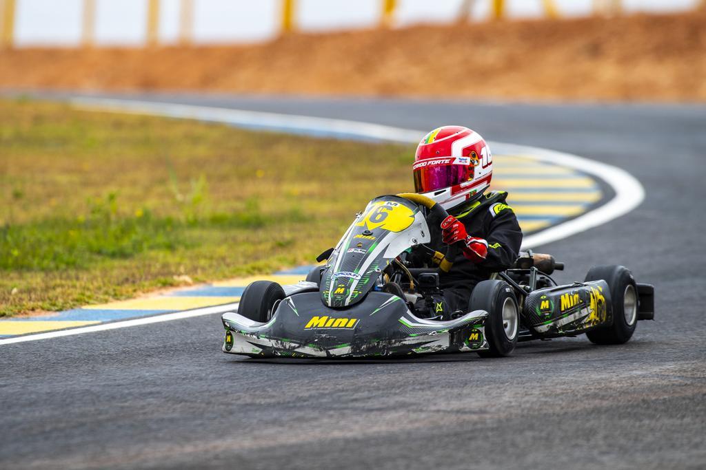 Ricardo Forte vai em busca de mais uma vitória na V11 Arena, agora pelo Paulista Light