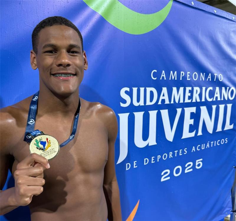 Sesi São Bernardo do Campo: Primeiro dia de Sul-Americano de Natação no Rio de Janeiro tem recordes de Kauã Carvalho e Gabriel Machuco e prata de Julia Ariosa