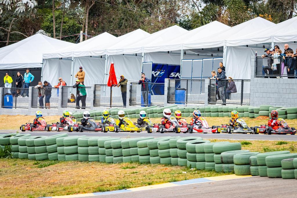 V11 Cup inaugurou a V11 Arena Kart com rodada dupla no último final de semana