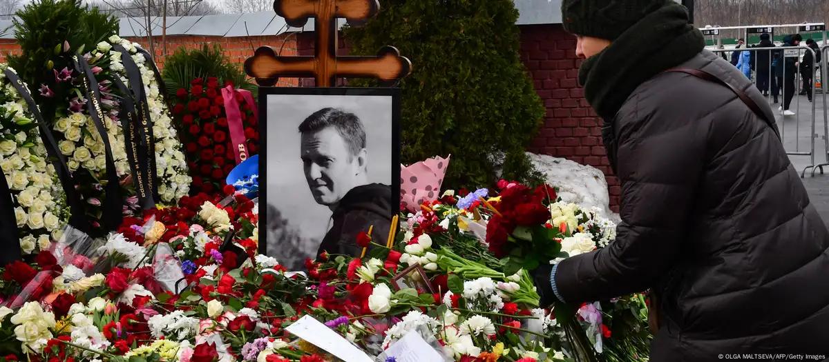 Viúva diz que testes indicam que Navalny foi envenenado
