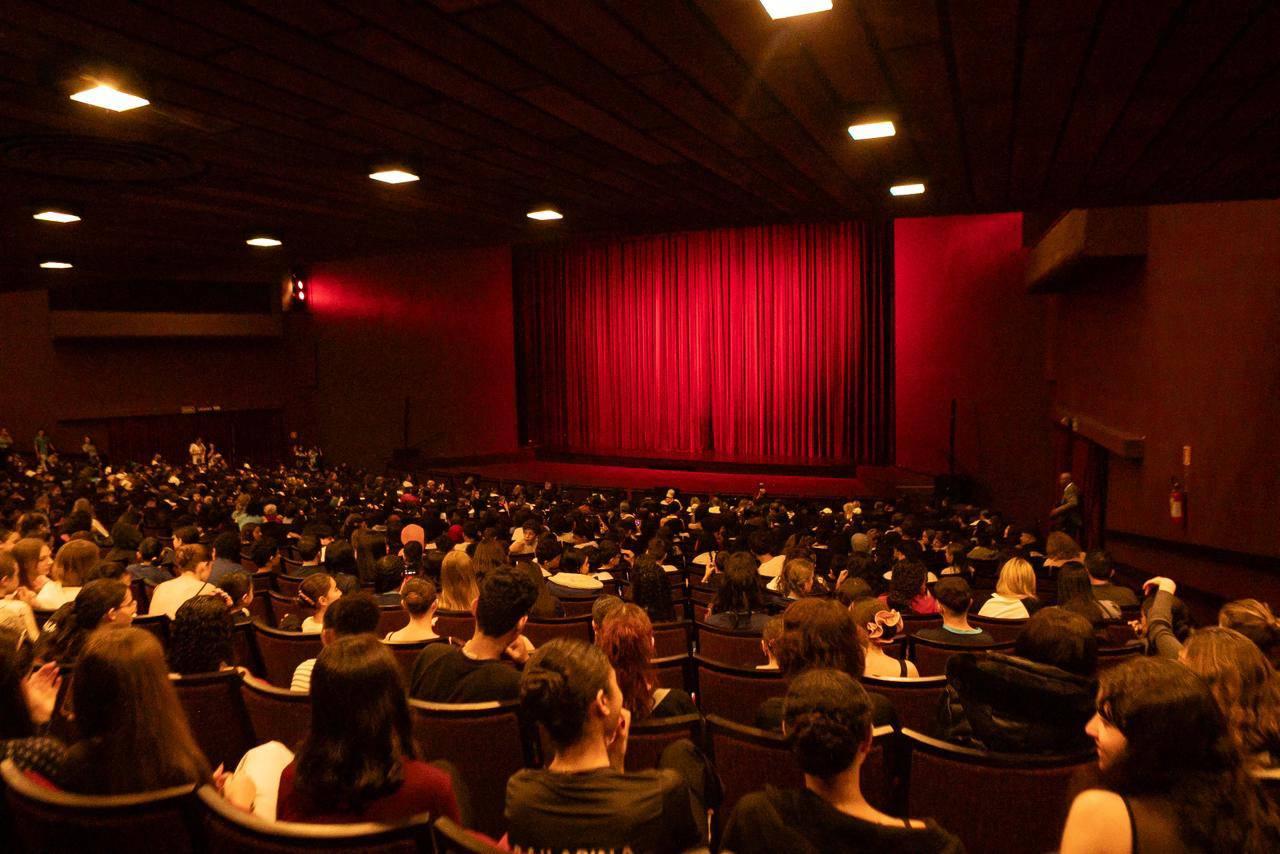 Audi do Brasil incentiva a cultura local com reforma do Teatro Guaíra