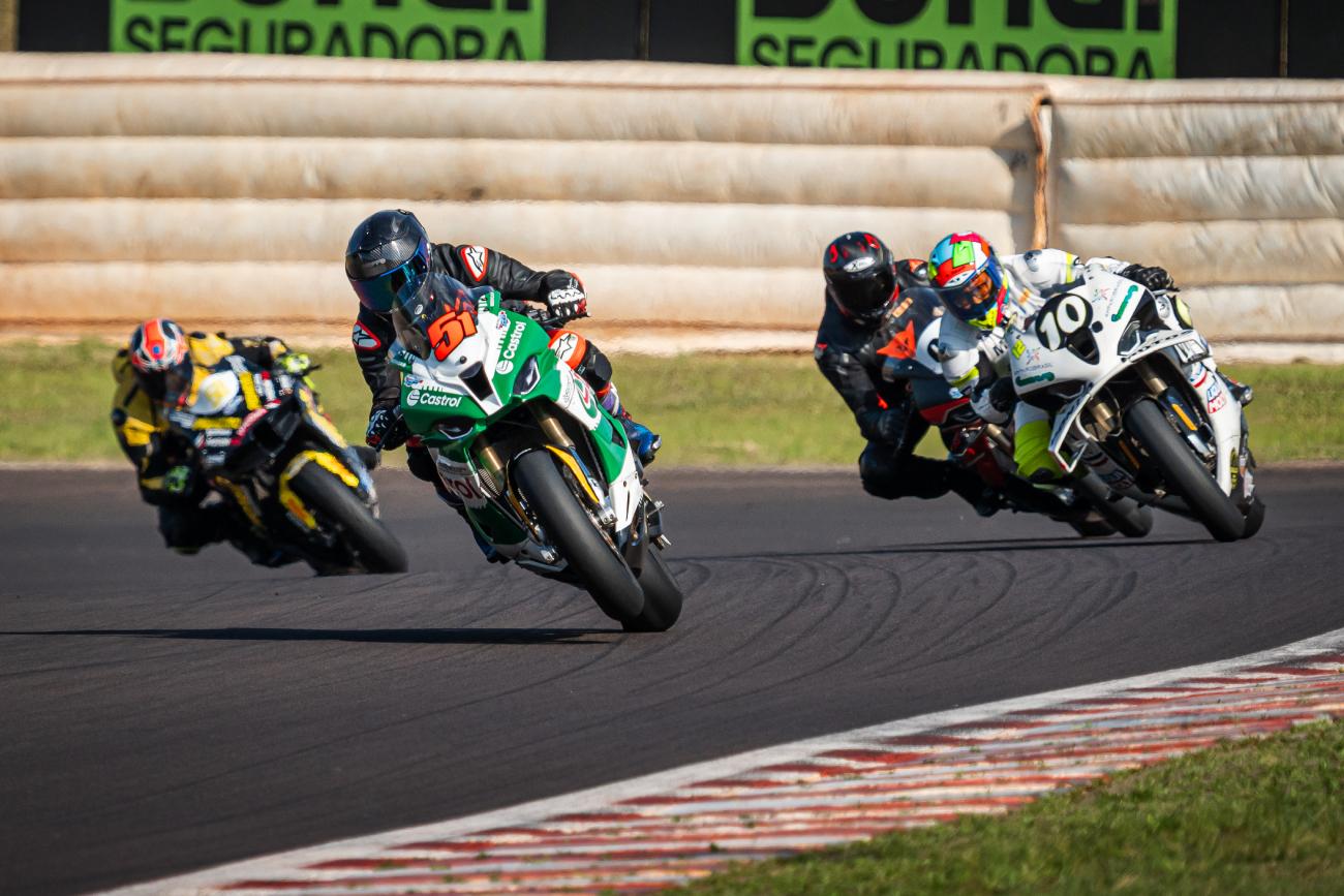 Bieffe Helmets acelera com a Racing4u no Moto1000GP