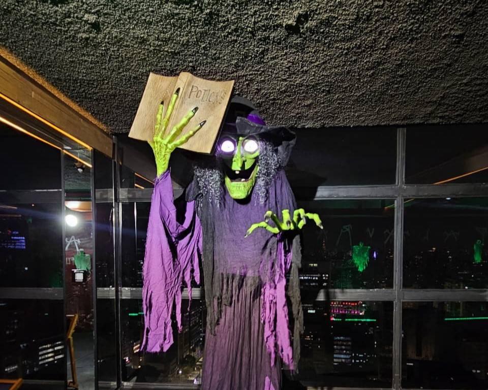Centro de São Paulo se transforma em destino para quem quer viver o Halloween