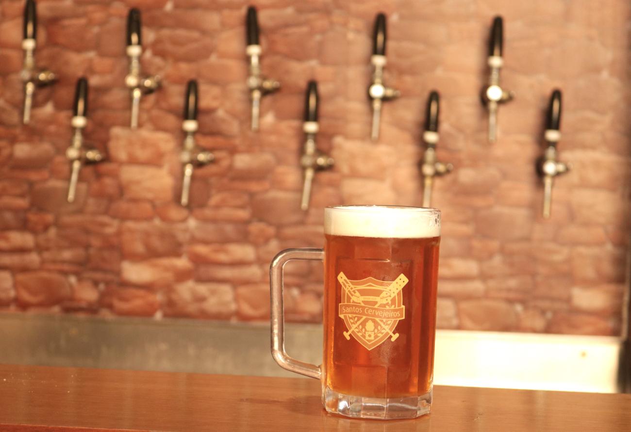 Cervejaria artesanal de Santos recebe selo Carbono Neutro, o primeiro do Estado de São Paulo, dia 28