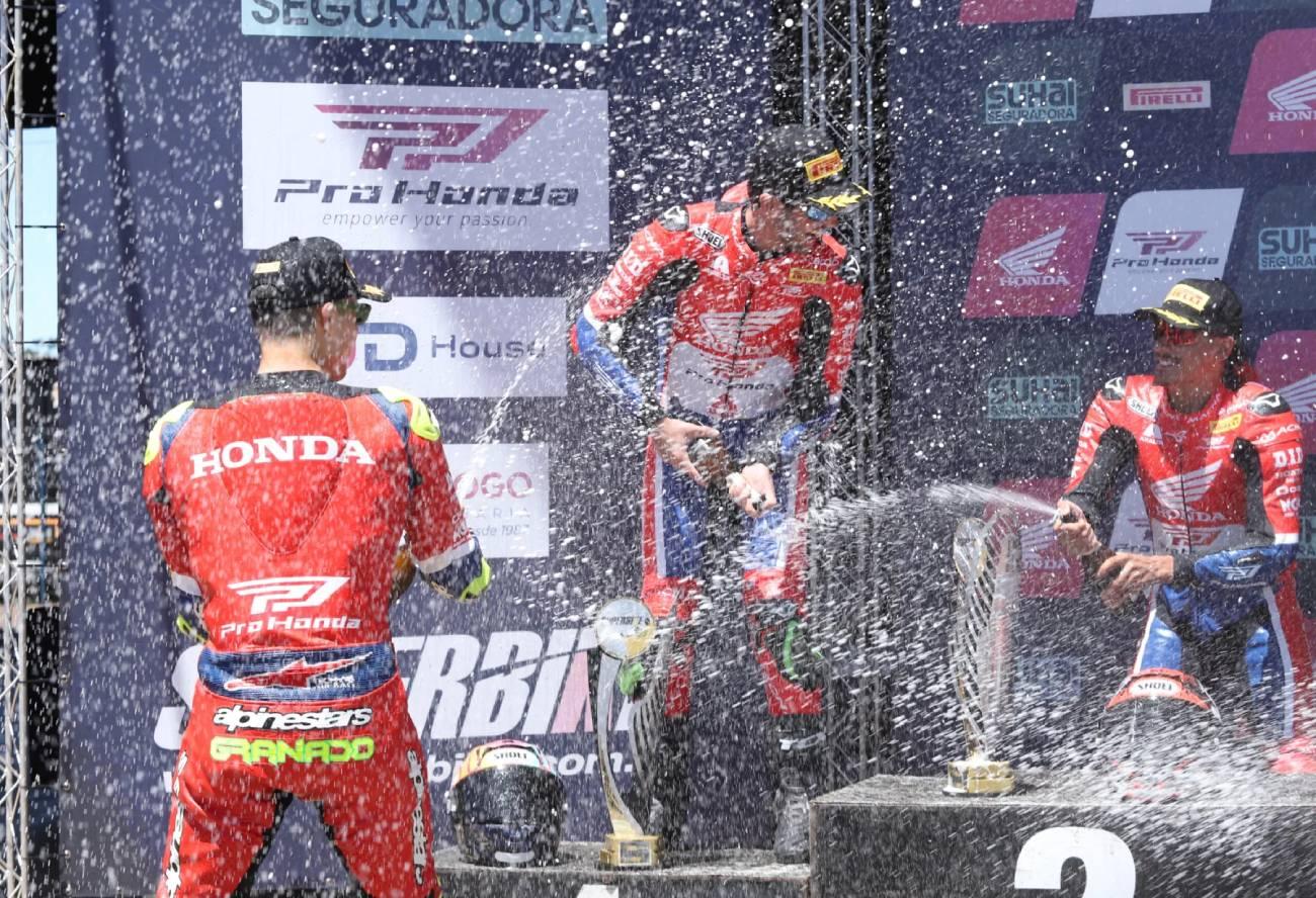 Eric Granado comanda, em Cascavel (PR), dobradinha da Honda Racing no SuperBike Brasil