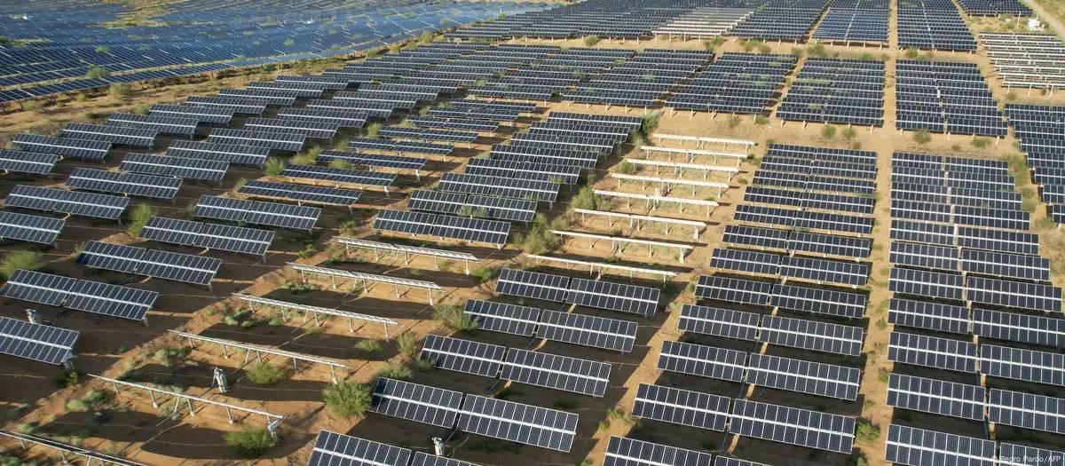 Geração de energia renovável supera o carvão pela 1ª vez