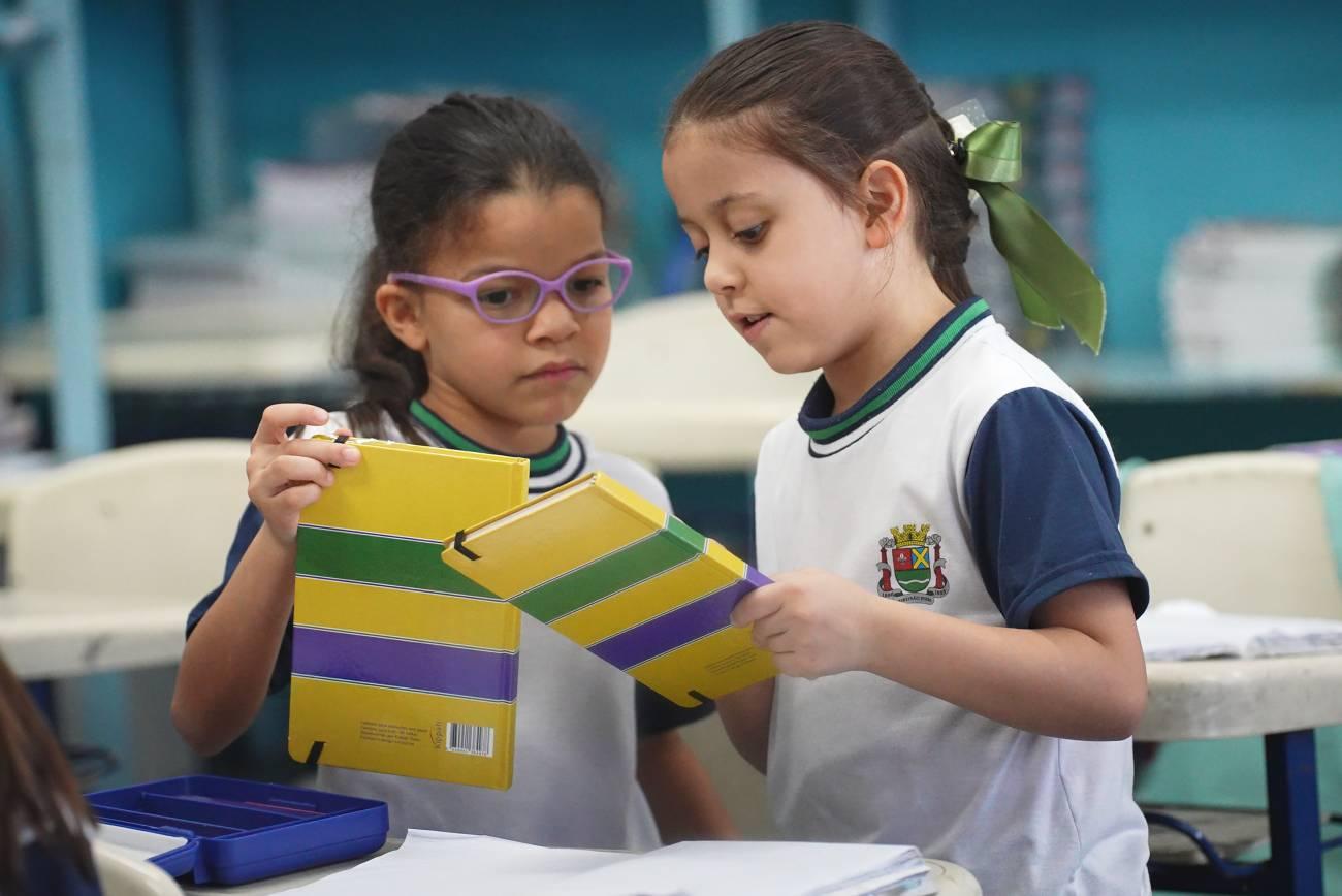 Instituto Ayrton Senna e Lenovo impactam mais de 1,9 milhão de estudantes no Brasil