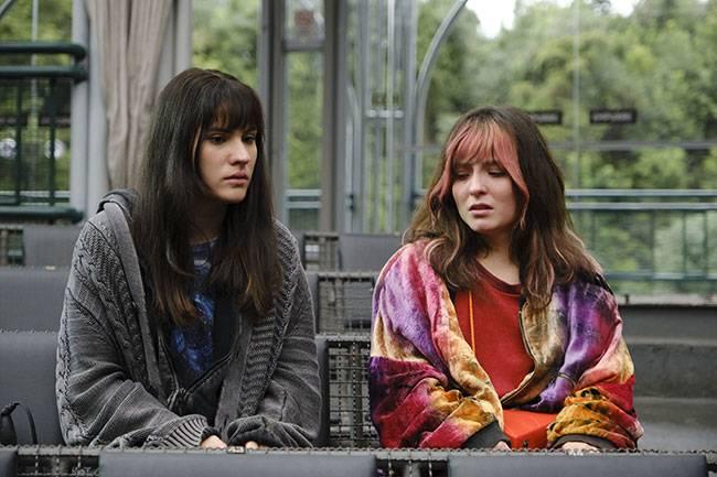 Larissa Manoela e Giovanna Rispoli enfrentam os desafios da vida adulta em Traição Entre Amigas, que chega aos cinemas dia 04 de dezembro