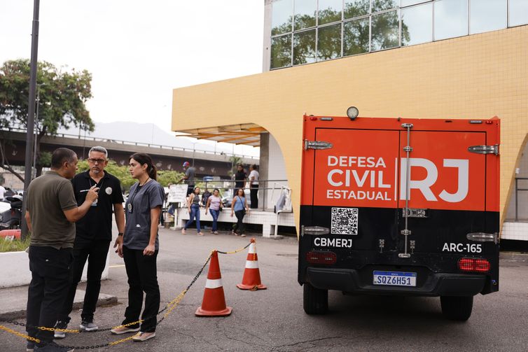 PGR diz que aguarda esclarecimentos de Castro para avaliar medidas