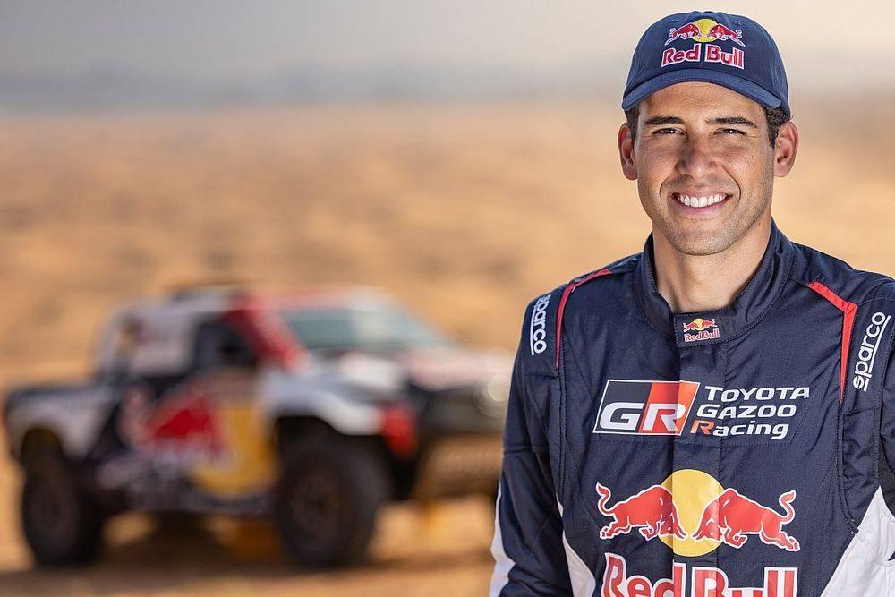 Piloto brasileiro Lucas Moraes chega à última etapa do Mundial de Rally na briga pelo título