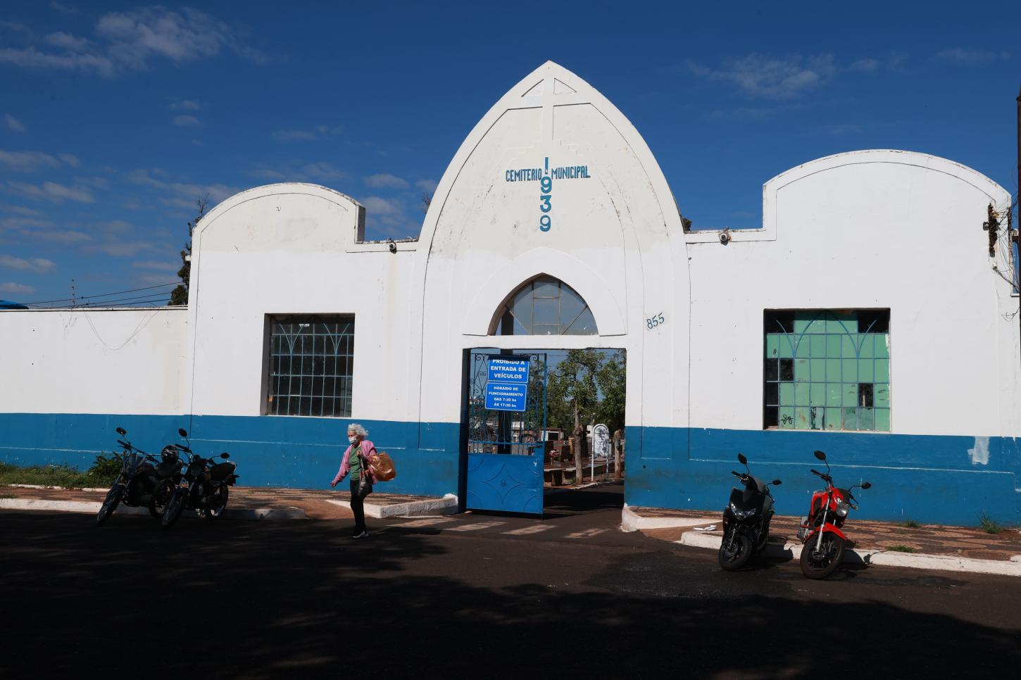 Prefeitura disponibiliza consulta de localização de sepulturas nos cemitérios de Uberlândia pelo WhatsApp do SIM