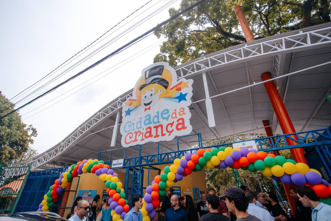 São Bernardo homenageia servidor Fernando Bonísio e dá seu nome ao Gabinete do Prefeito Mirim na Cidade da Criança