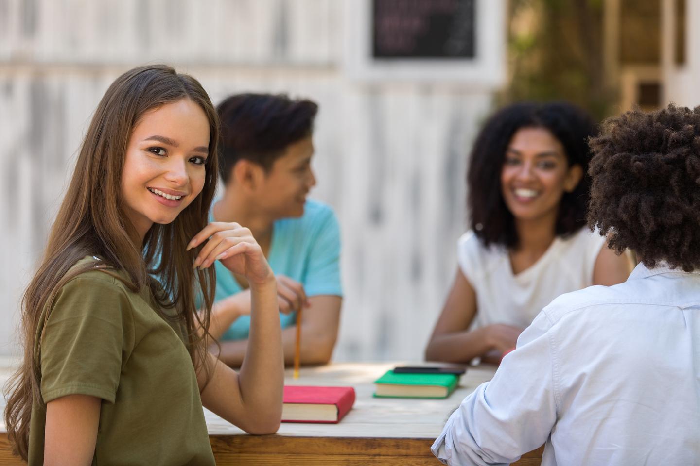 SESI Santos está com mais de 70 vagas gratuitas na Educação de Jovens e Adultos